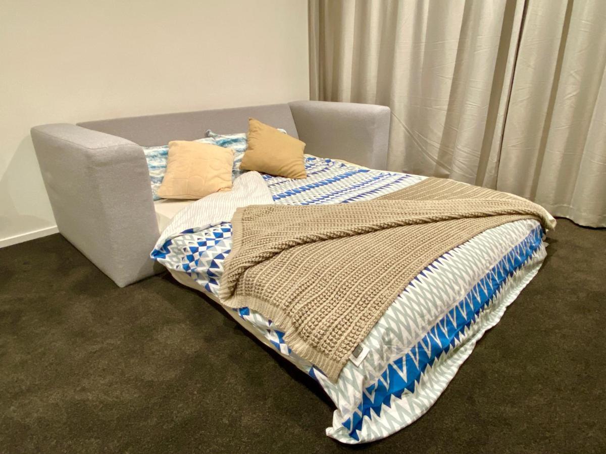 Modern 2-Bedroom Apartment 7-Mins Walk To Queenstown Dış mekan fotoğraf